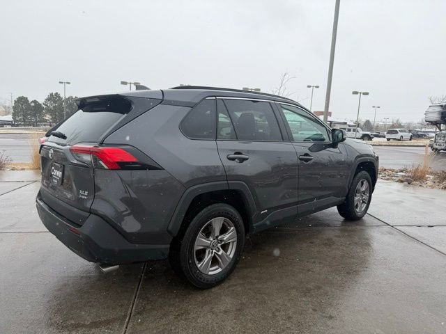 Used 2025 Toyota RAV4 XLE AWD/4WD image 7