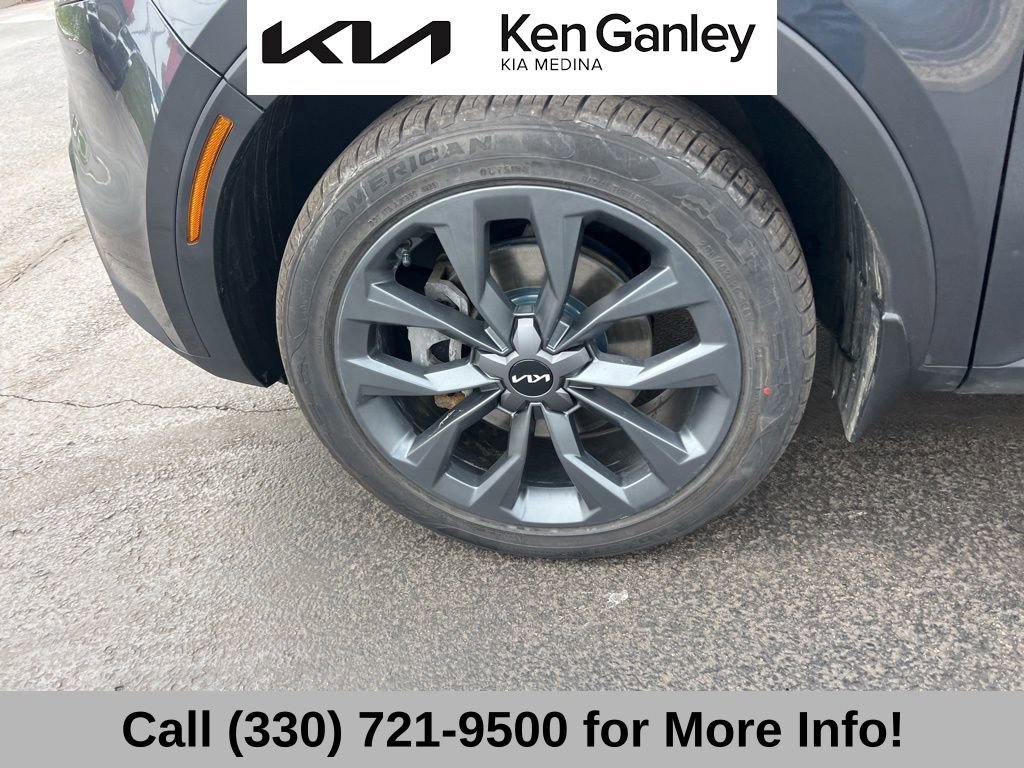Certified 2023 Kia Sorento SX Prestige image 17
