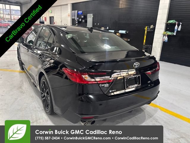 Used 2025 Toyota Camry SE FWD image 5