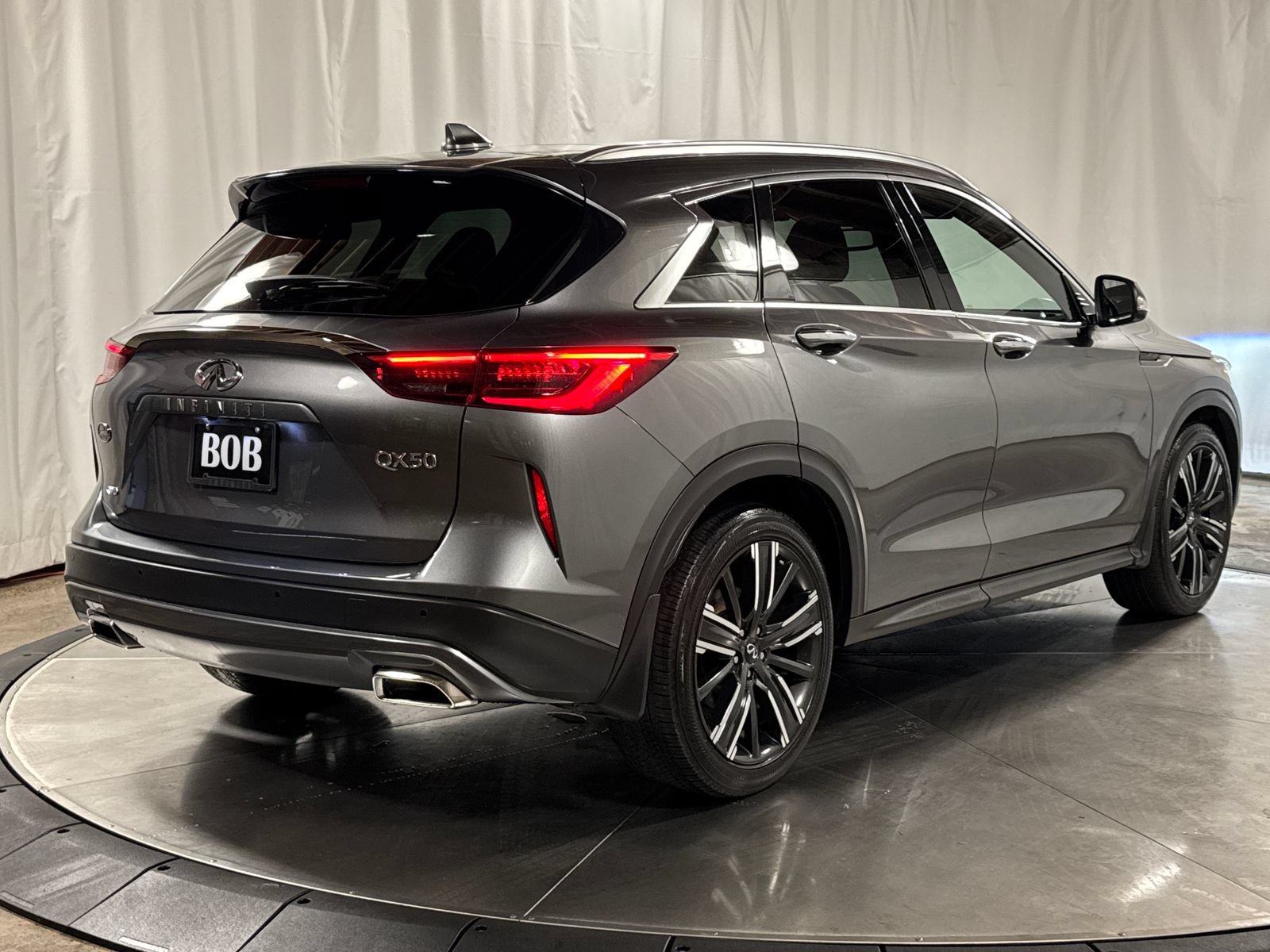 Used 2021 INFINITI QX50 Luxe w/ Appearance Package AWD/4WD image 10