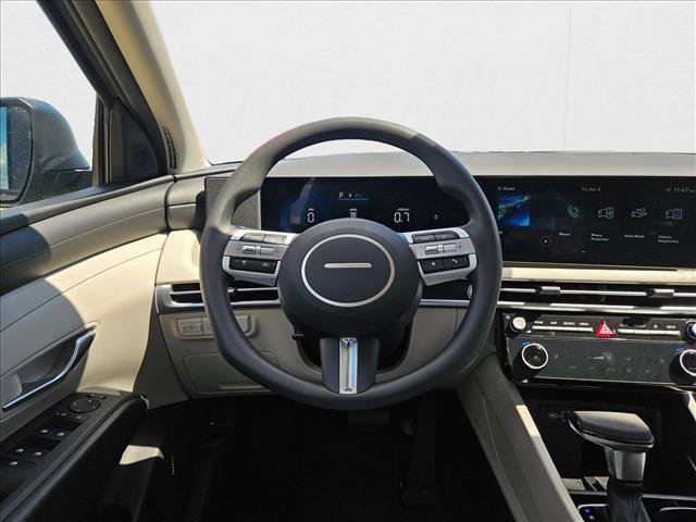 New 2025 Hyundai Tucson SEL image 12