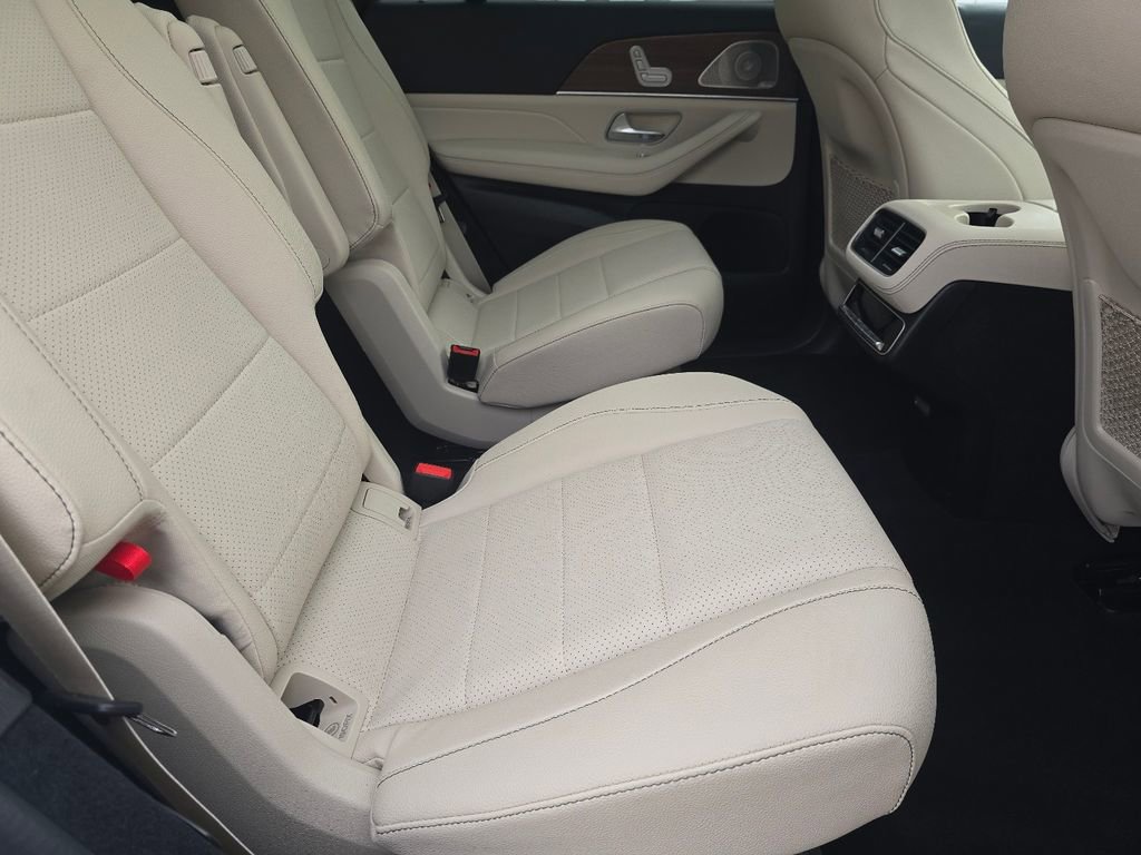 Certified 2025 Mercedes-Benz GLS 450 4MATIC image 20