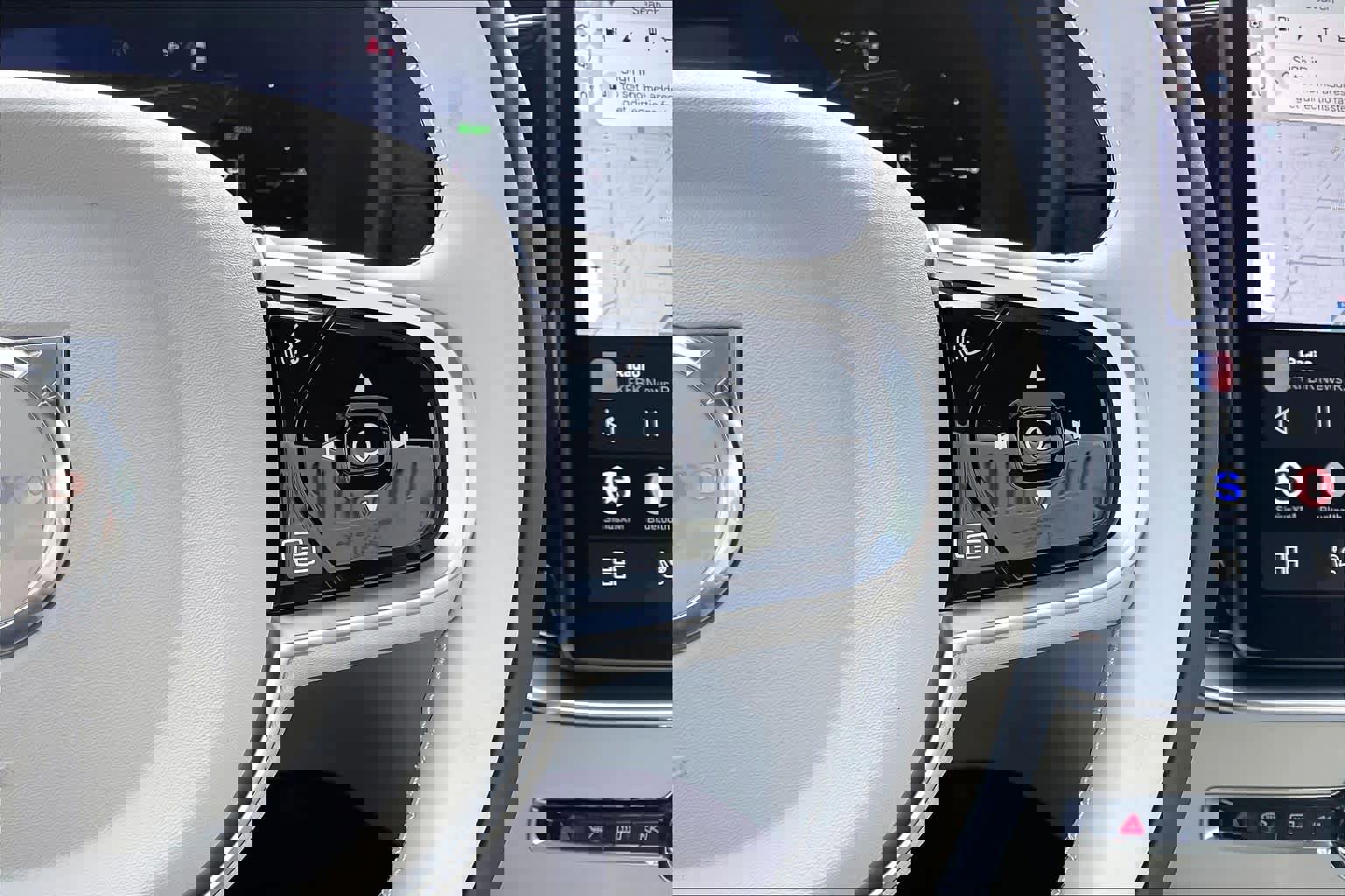 New 2026 Volvo XC90 T8 Ultra image 18