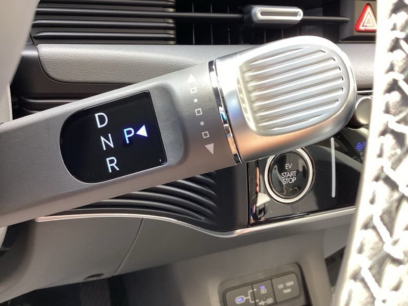 New 2027 Hyundai Ioniq 5 SE AWD/4WD image 32