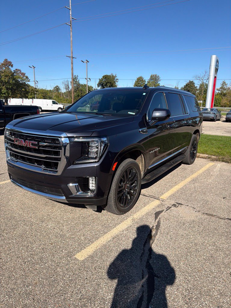 Used 2024 GMC Yukon XL SLT