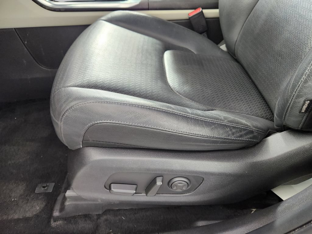 Used 2023 Kia Carnival SX Prestige FWD image 13