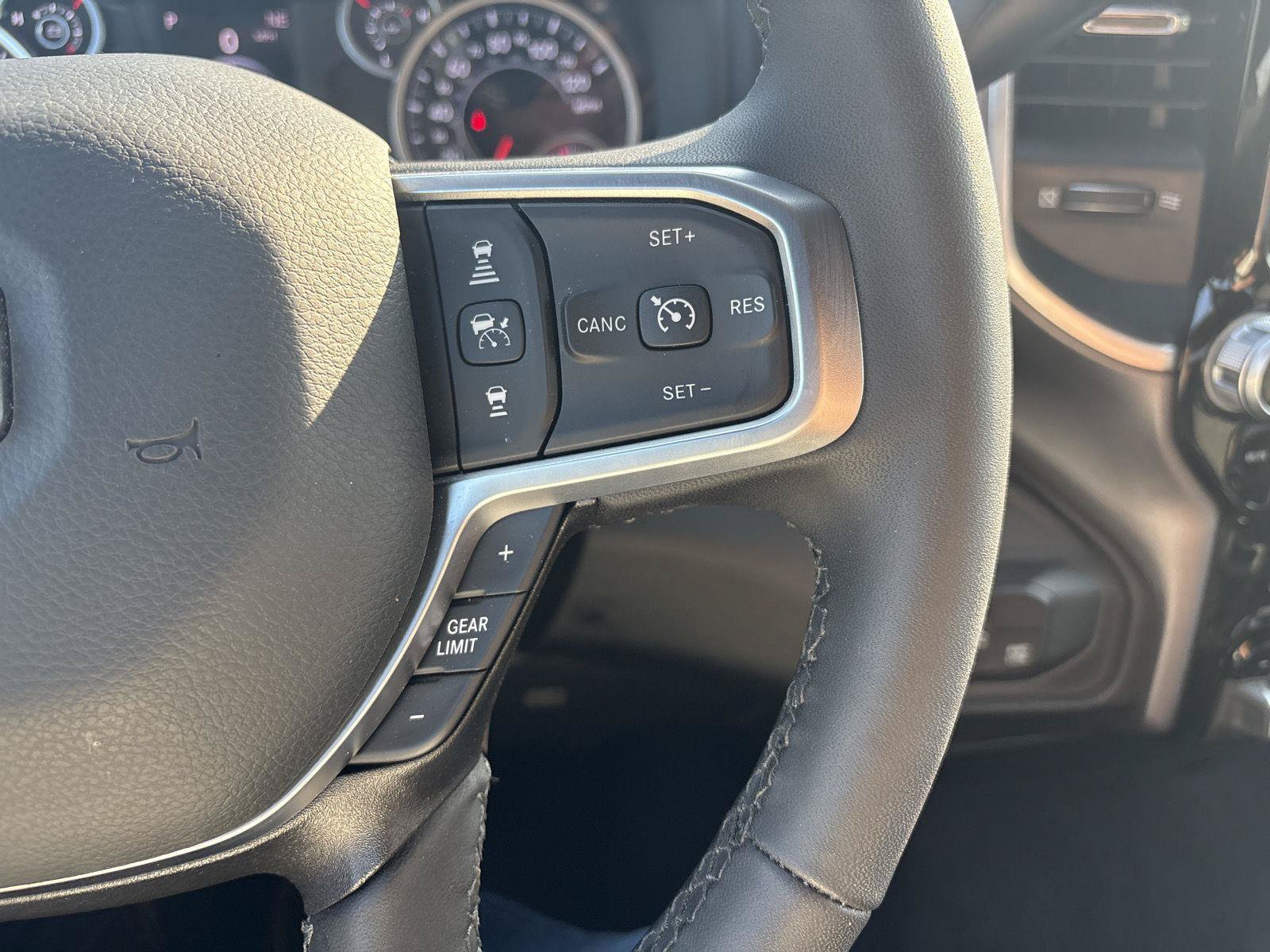 Used 2025 RAM 2500 Big Horn AWD/4WD image 17