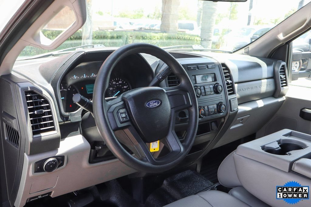 Used 2017 Ford F550 2WD Crew Cab Super Duty image 17