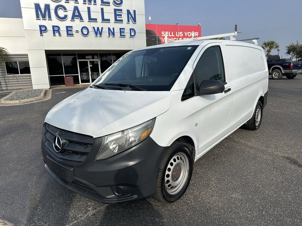 Used 2016 Mercedes-Benz Metris image 2