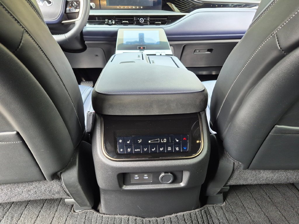 Used 2026 INFINITI QX80 4WD w/ Sport Exterior Package image 25