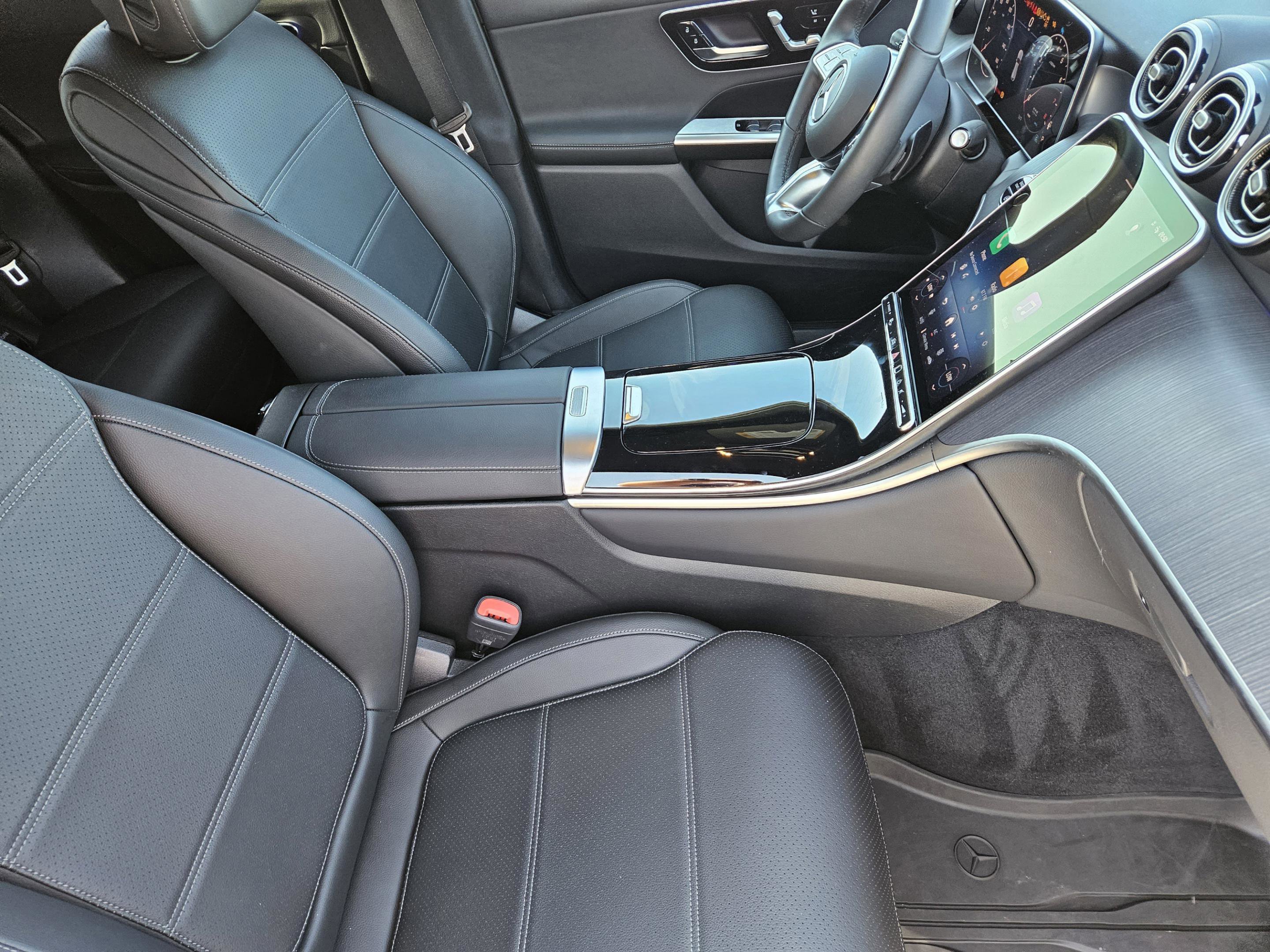 Certified 2025 Mercedes-Benz GLC 300 image 24