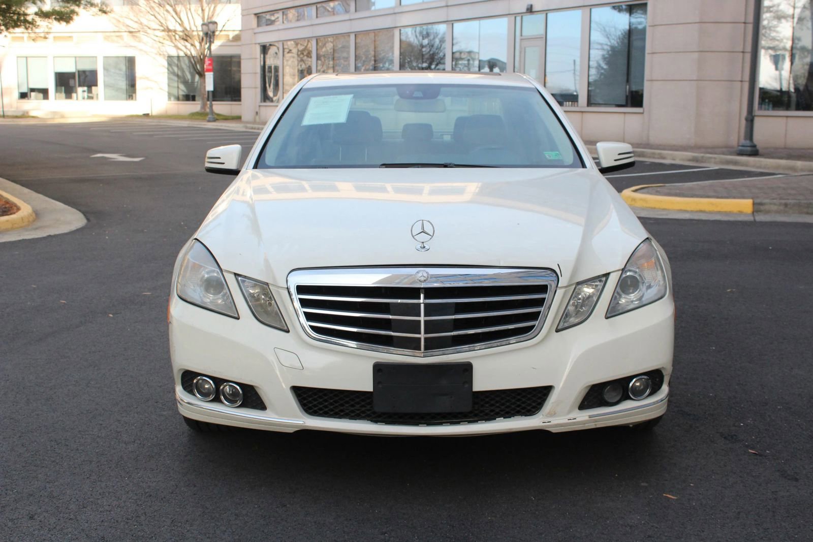 Used 2011 Mercedes-Benz E 350 4MATIC Sedan image 3
