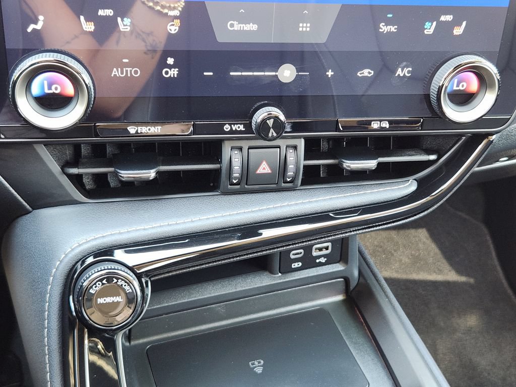 Used 2025 Lexus NX 350h AWD w/ Cold Area Package image 22