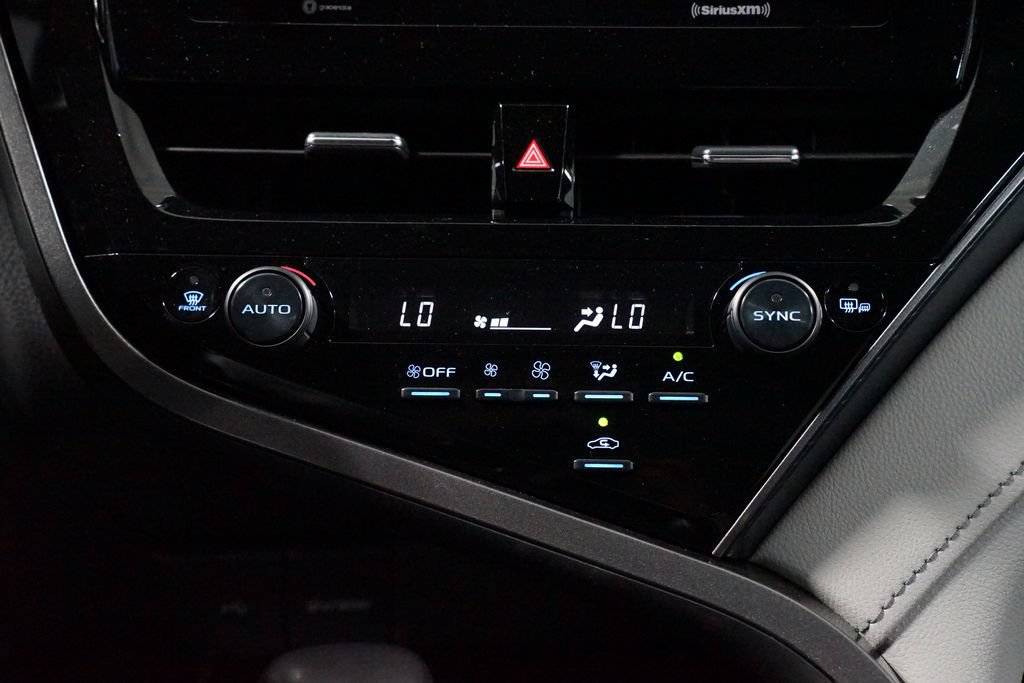 Used 2022 Toyota Camry SE FWD image 20