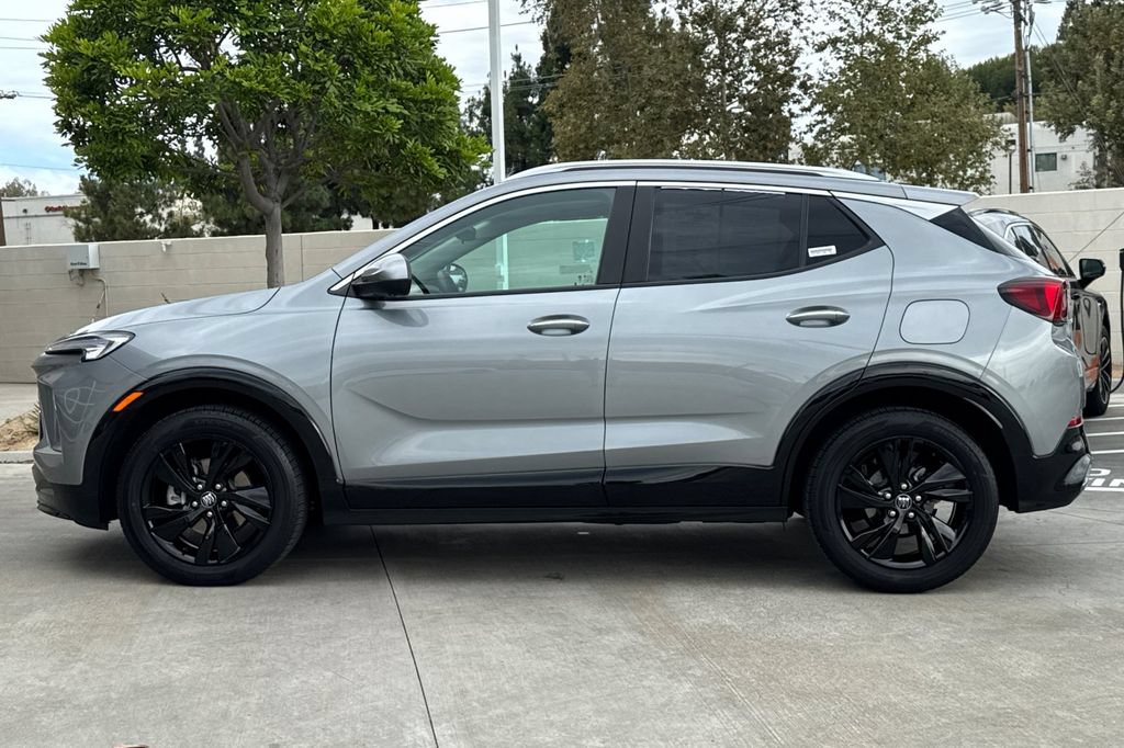 Used 2024 Buick Encore GX Sport Touring w/ Advanced Technology Package FWD image 9