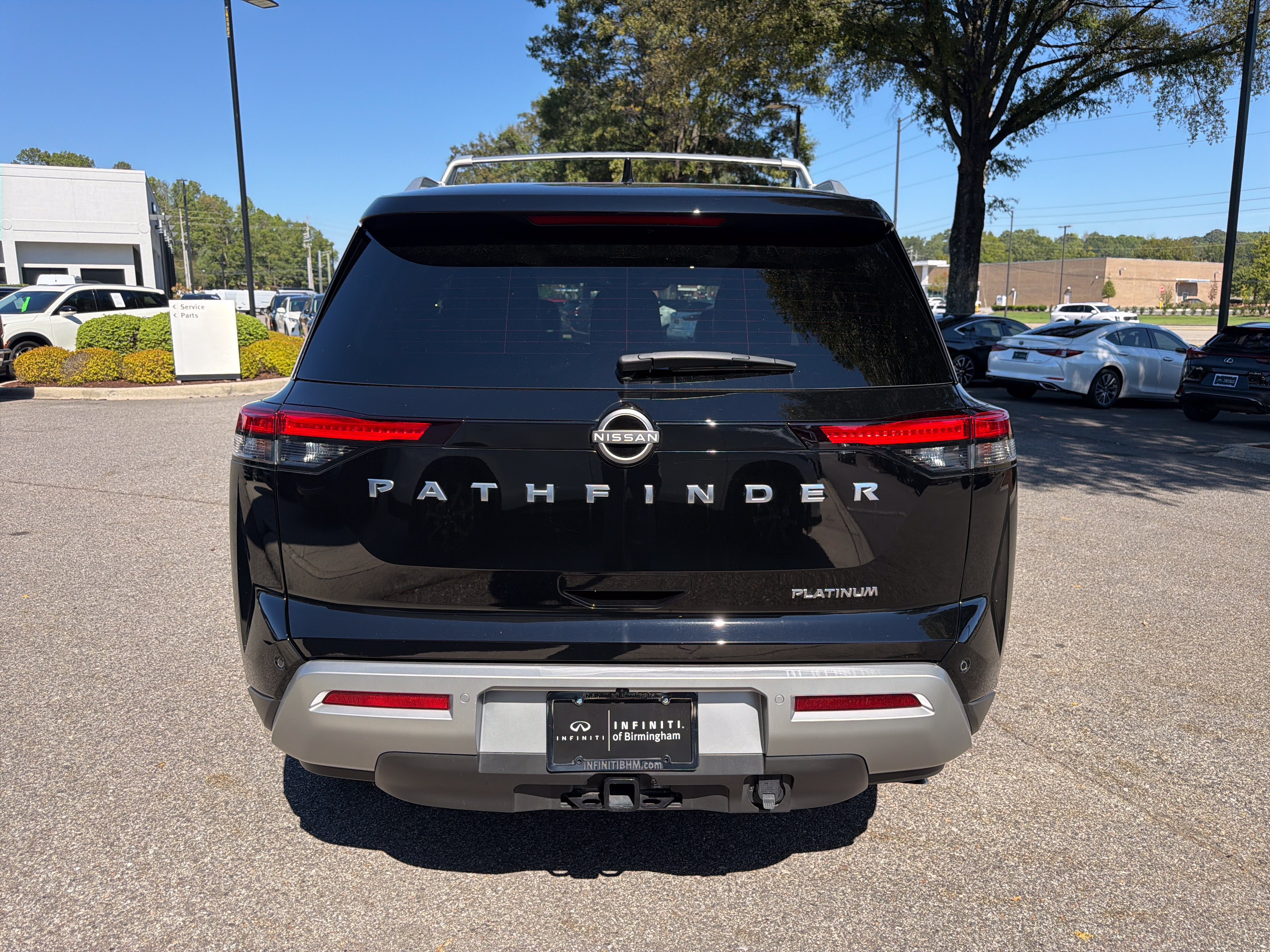 Used 2025 Nissan Pathfinder Platinum w/ Cargo Package FWD image 11
