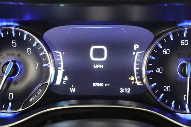 Used 2019 Chrysler Pacifica Touring-L Plus w/ Advanced Safetytec Group FWD image 42