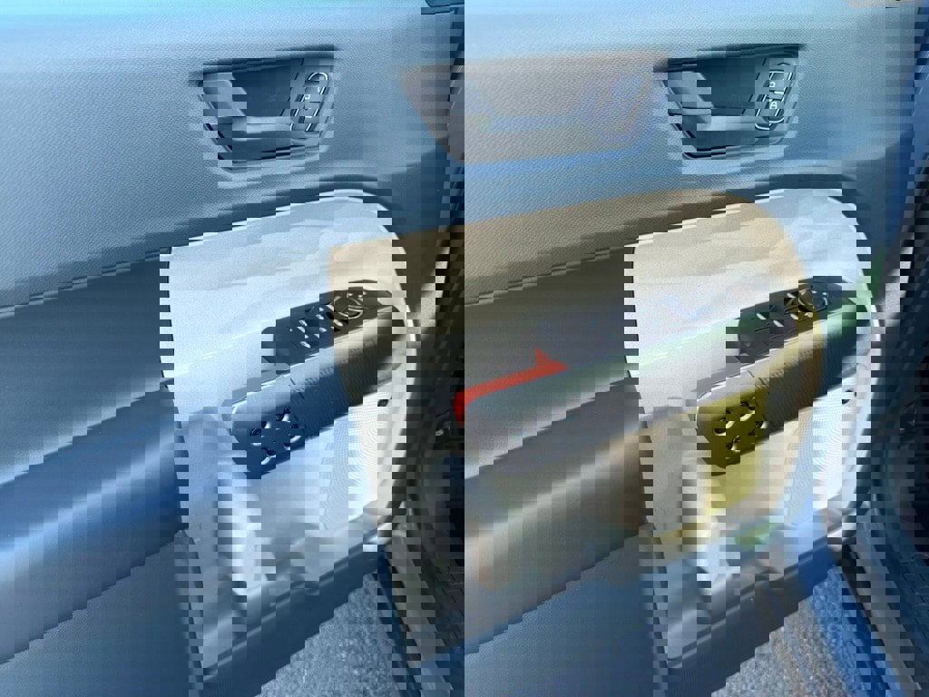 New 2026 Ford Maverick Lariat w/ 4K Tow Package image 14