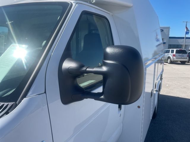 New 2027 Ford E-350 and Econoline 350 Super Duty w/ Power Equipment Group RWD image 6