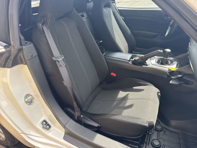 Used 2019 FIAT 124 Spider Classica w/ Technology Group RWD image 9