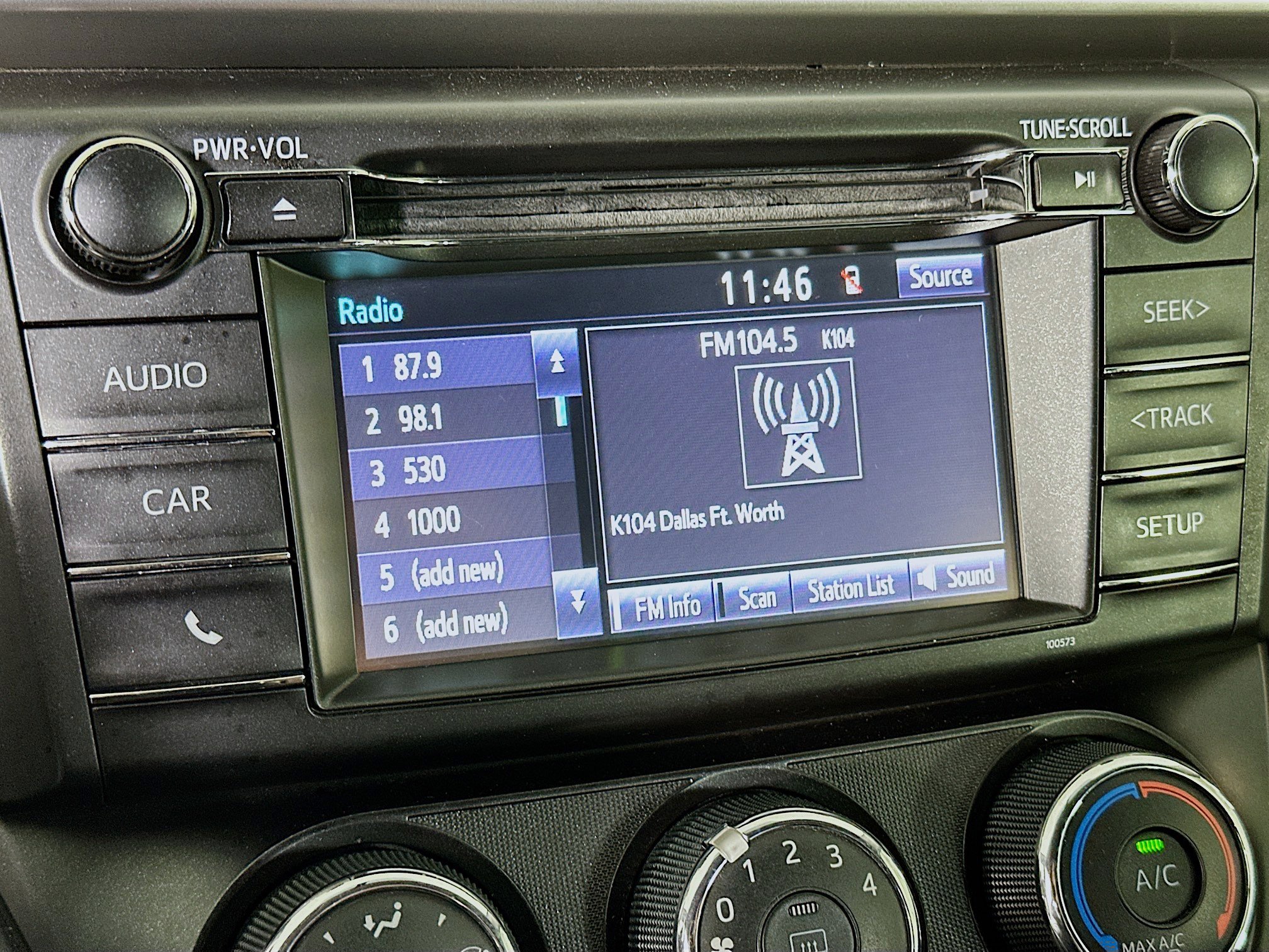 Used 2016 Toyota RAV4 LE image 21