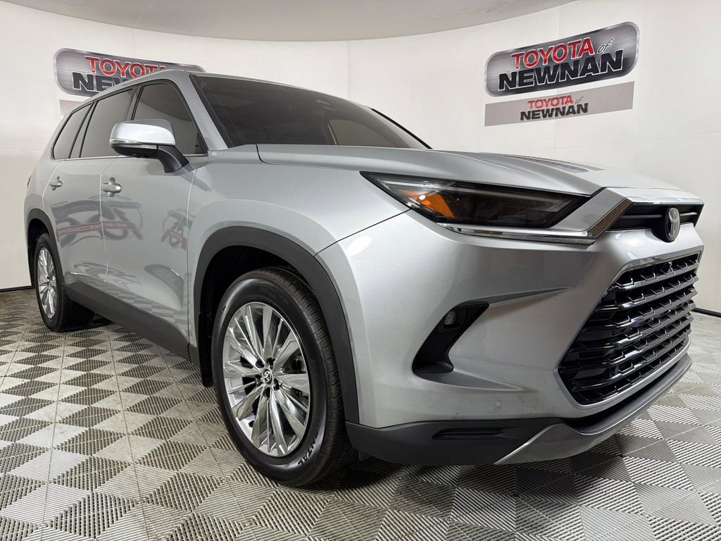 Used 2024 Toyota Grand Highlander Platinum video 1
