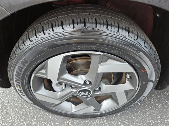 Used 2024 Hyundai Venue SEL image 19