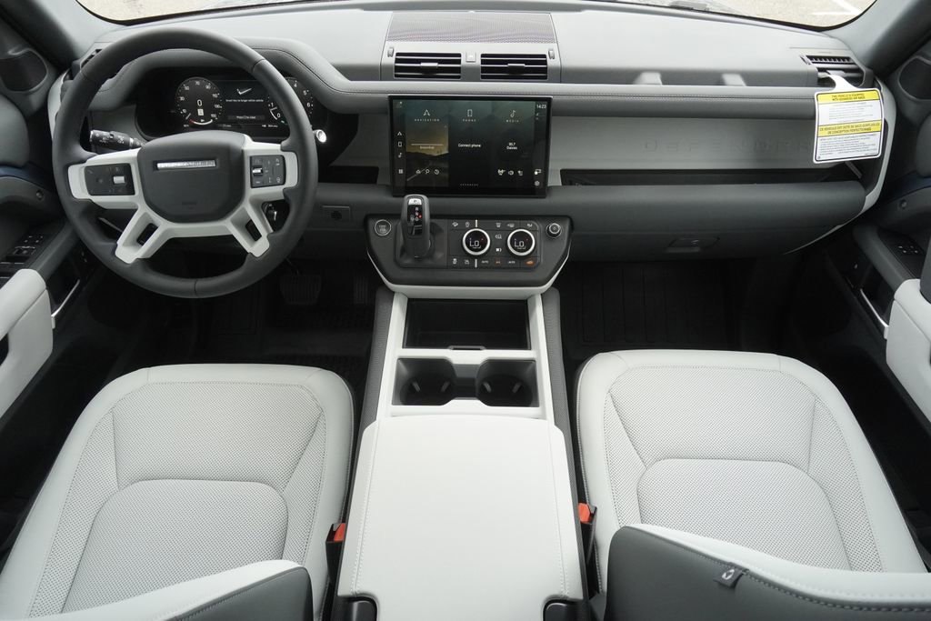 New 2025 Land Rover Defender 110 S image 9