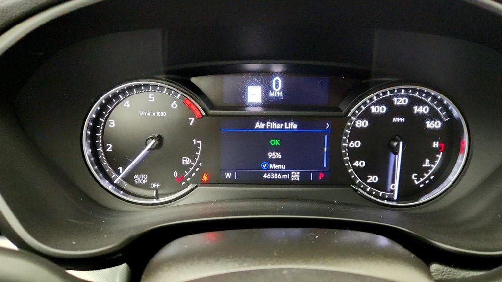 Used 2023 Cadillac XT4 Premium Luxury w/ Cold Weather Package AWD/4WD image 15