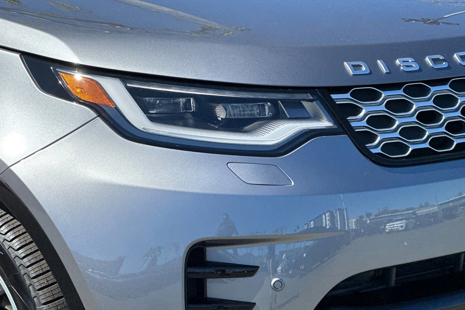 New 2026 Land Rover Discovery Limited Edition AWD/4WD image 11