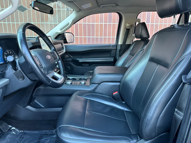 Used 2023 Ford Expedition Max XLT image 25
