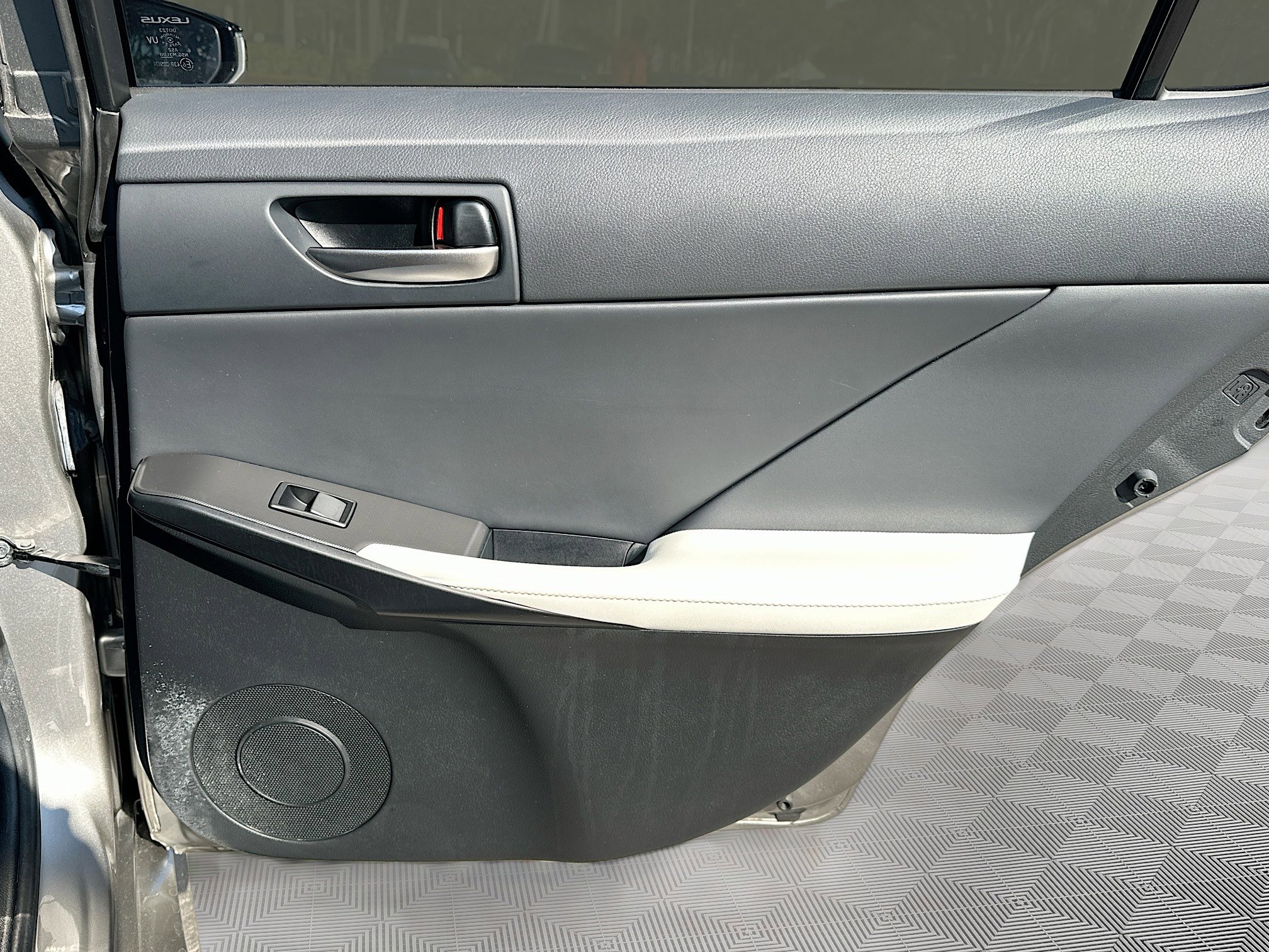 Used 2022 Lexus IS 350 F Sport image 31