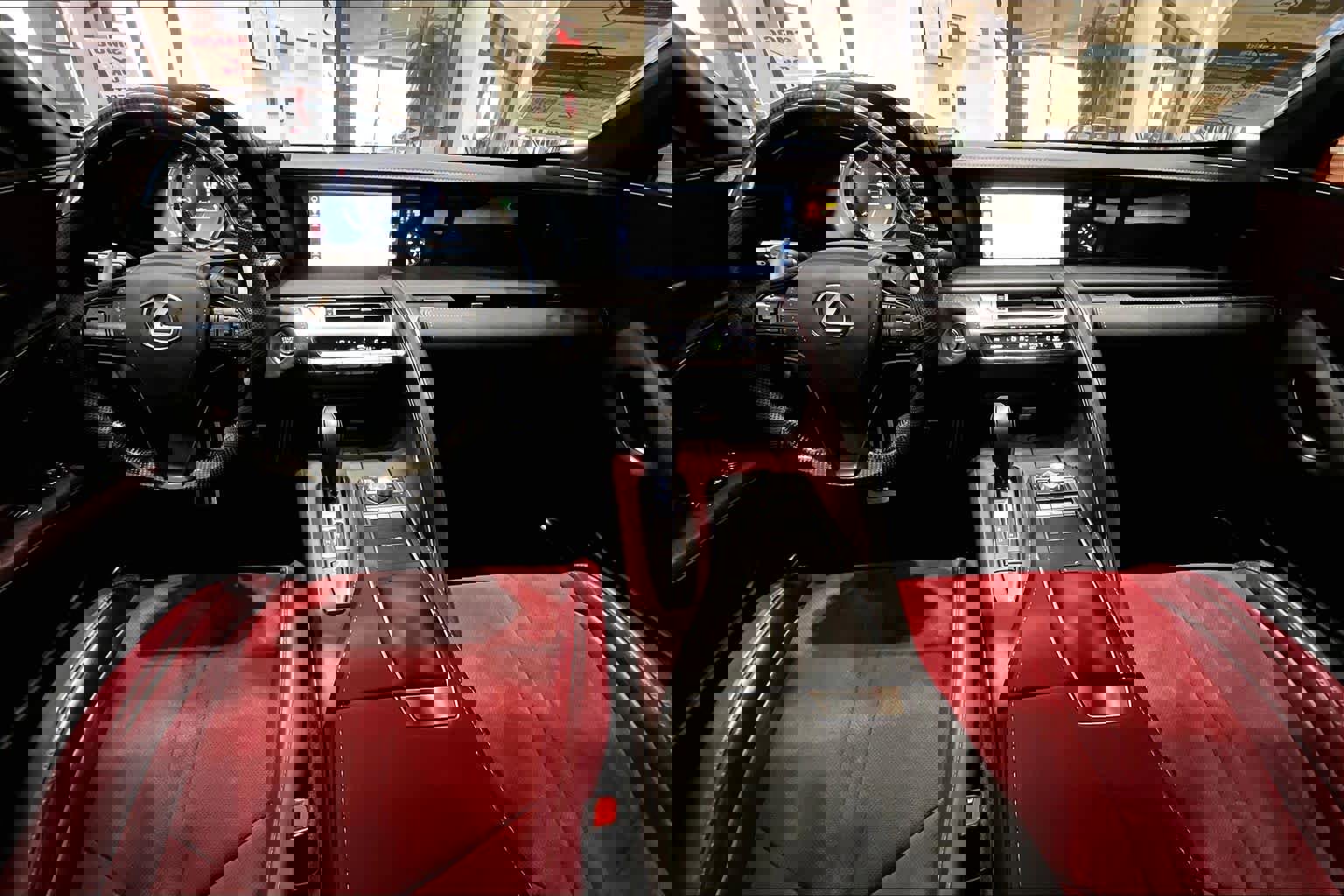 Used 2019 Lexus LC 500 Coupe w/ Carbon Fiber Package image 13