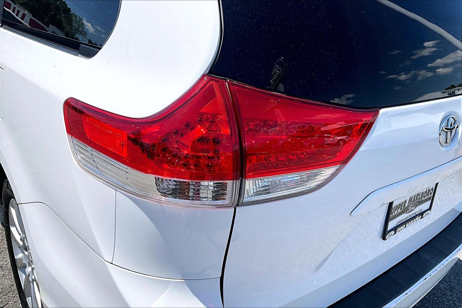 Used 2012 Toyota Sienna LE w/ Towing Pkg AWD/4WD image 31