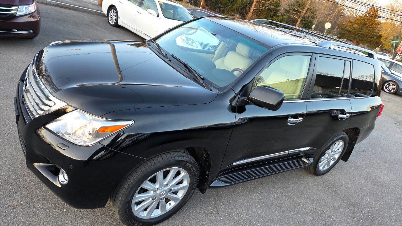 Used 2011 Lexus LX 570 4WD image 4
