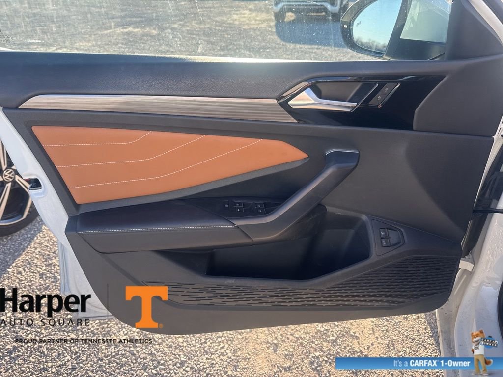 Used 2024 Volkswagen Jetta SEL image 17