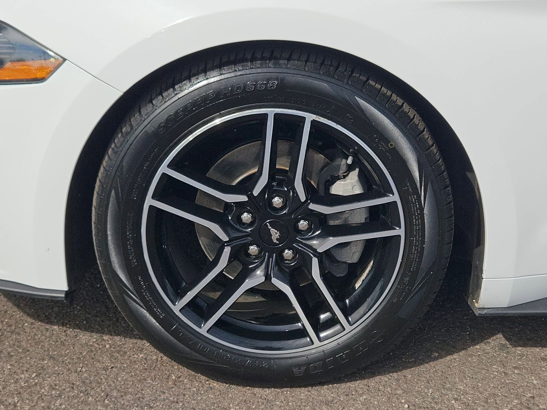 Used 2020 Ford Mustang Premium image 10