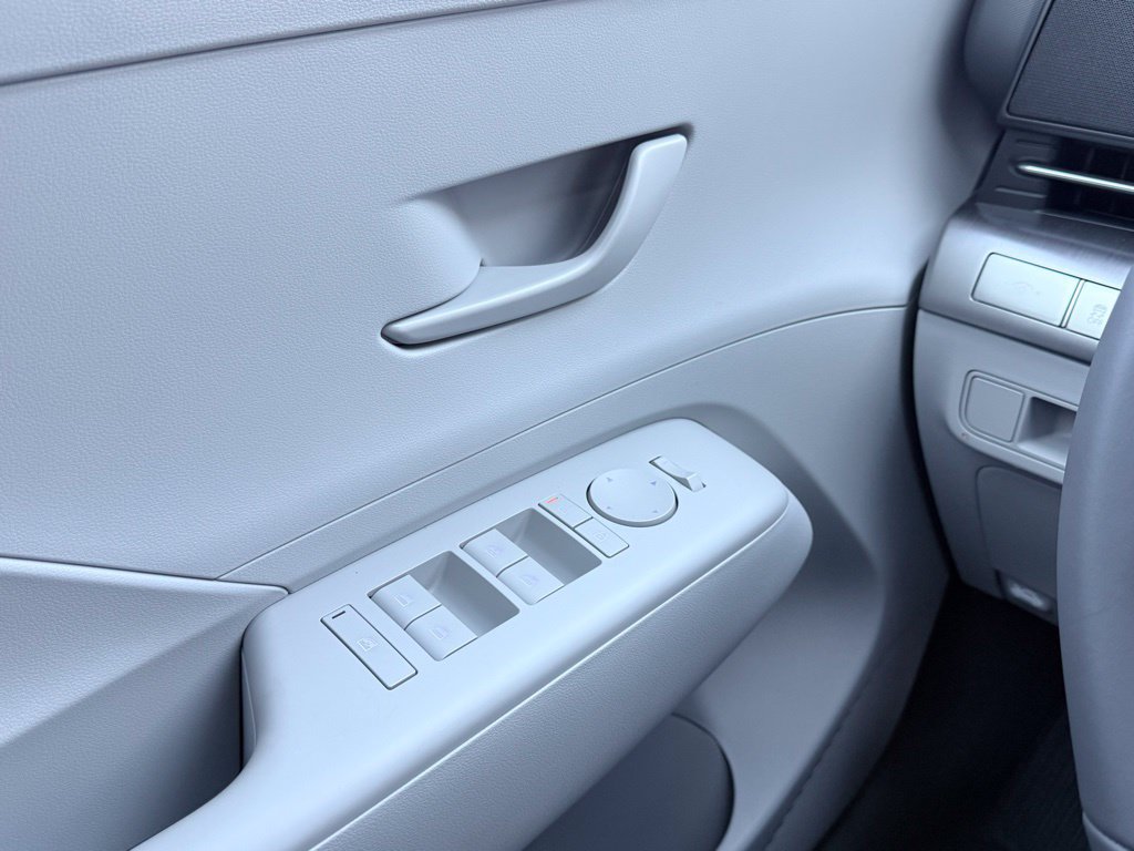 New 2025 Hyundai Kona SEL FWD image 11
