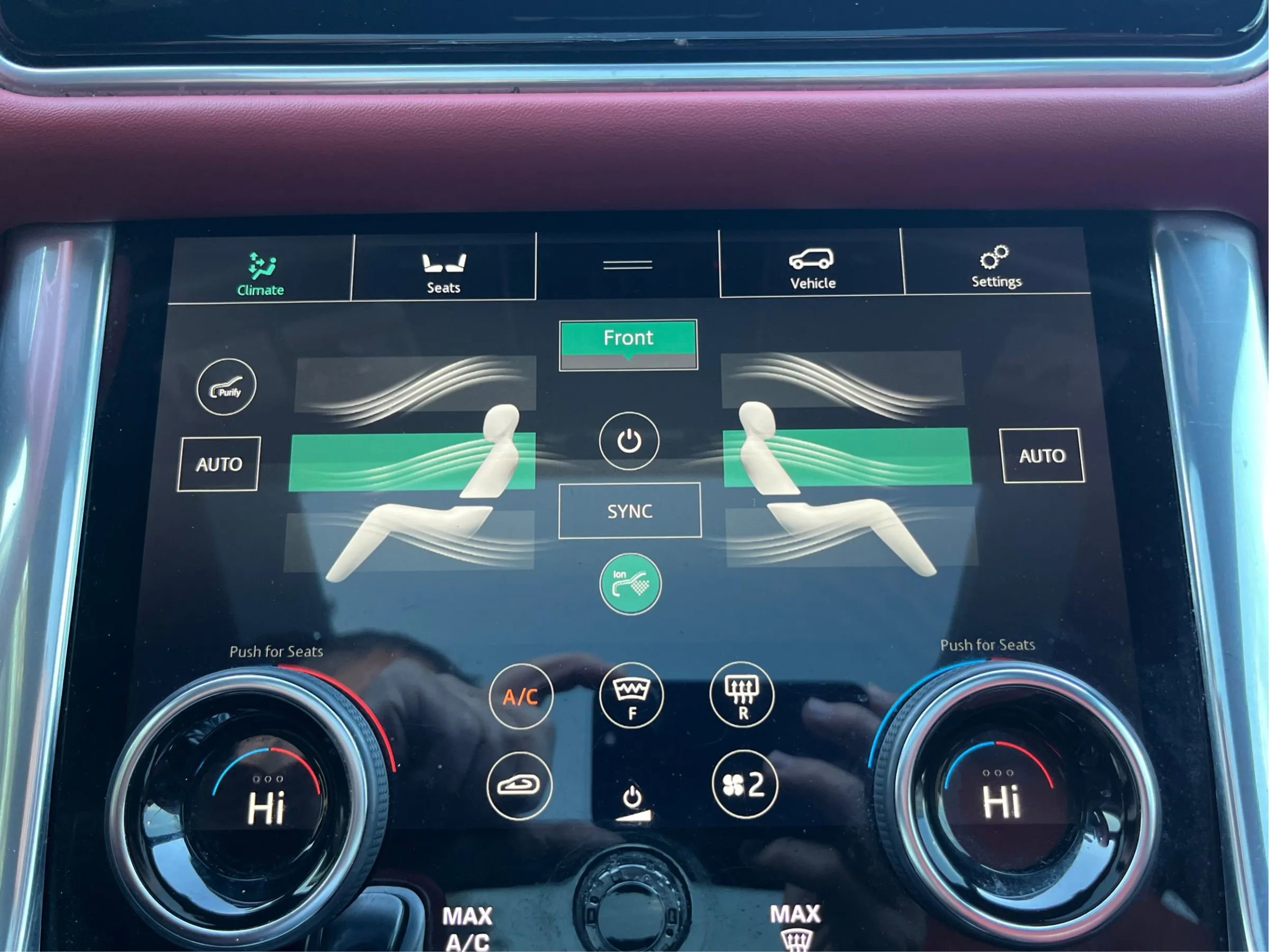 Used 2022 Land Rover Range Rover Sport SVR image 36