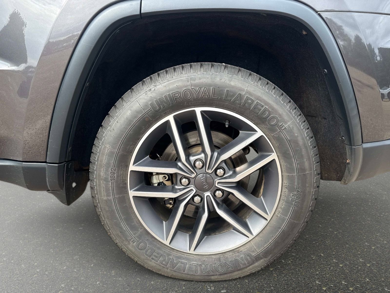Used 2021 Jeep Grand Cherokee Limited RWD image 32
