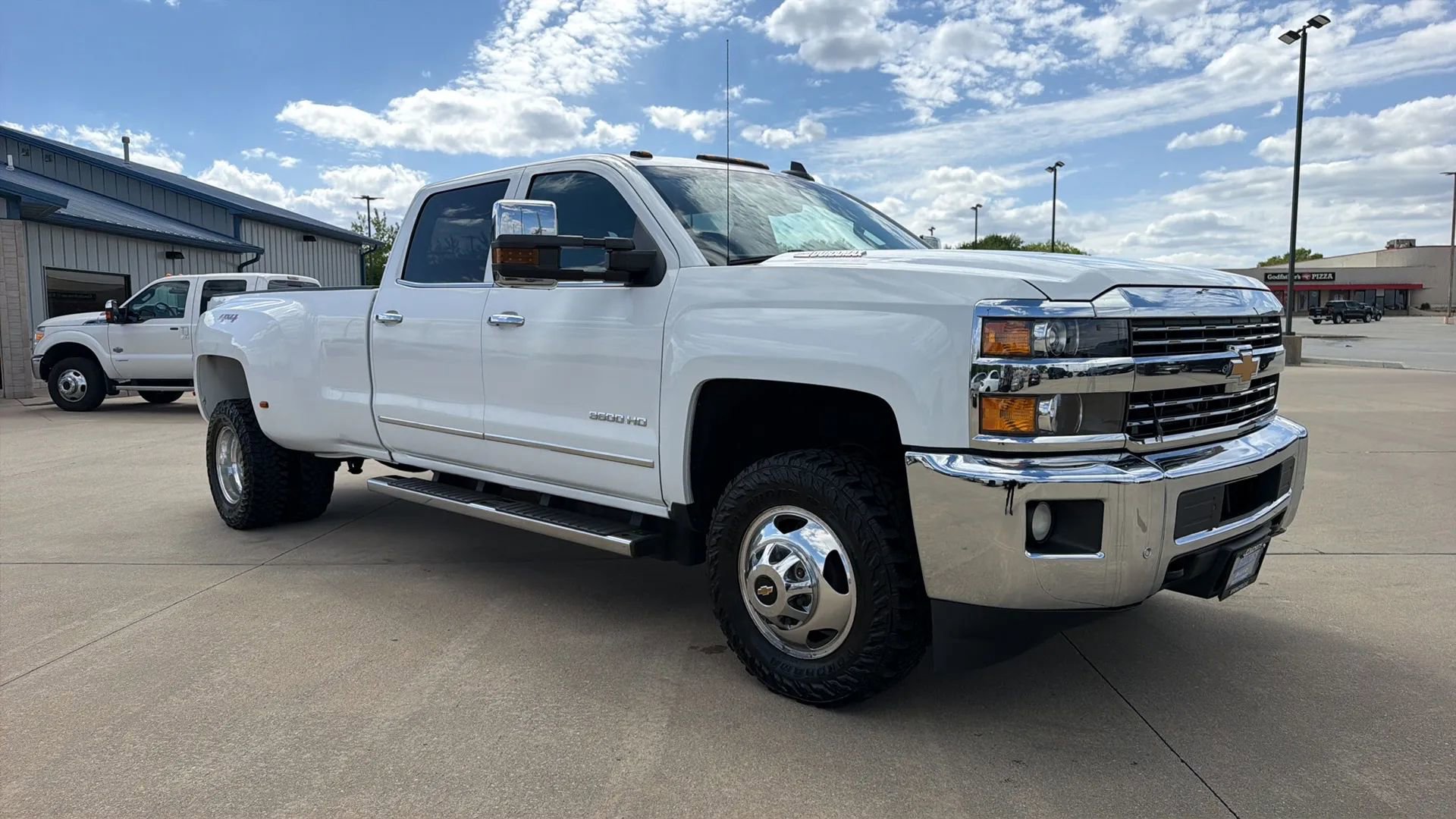 Used 2015 Chevrolet Silverado 3500 LTZ w/ Duramax Plus Package AWD/4WD image 31