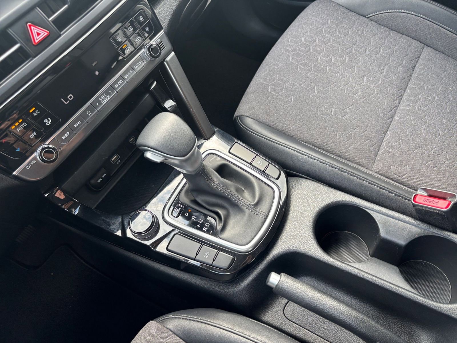 Used 2025 Kia Seltos S image 42