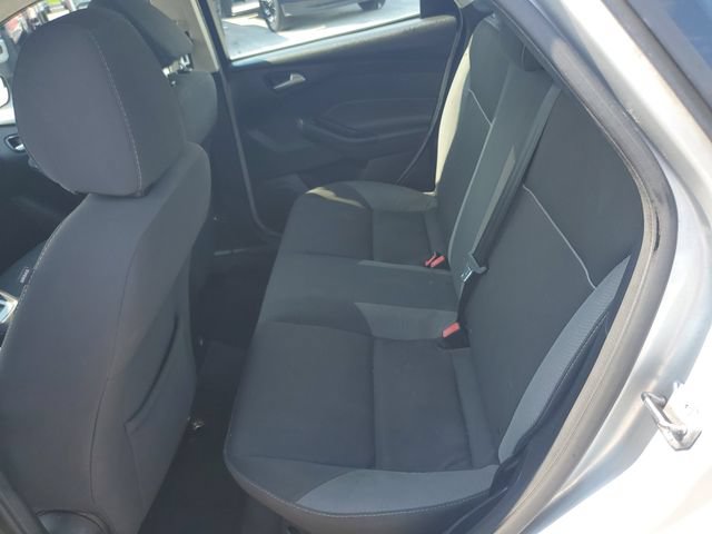 Used 2013 Ford Focus SE FWD image 24