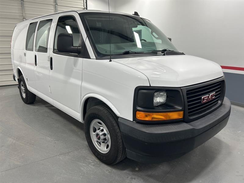 Used 2017 GMC Savana 2500 RWD image 2