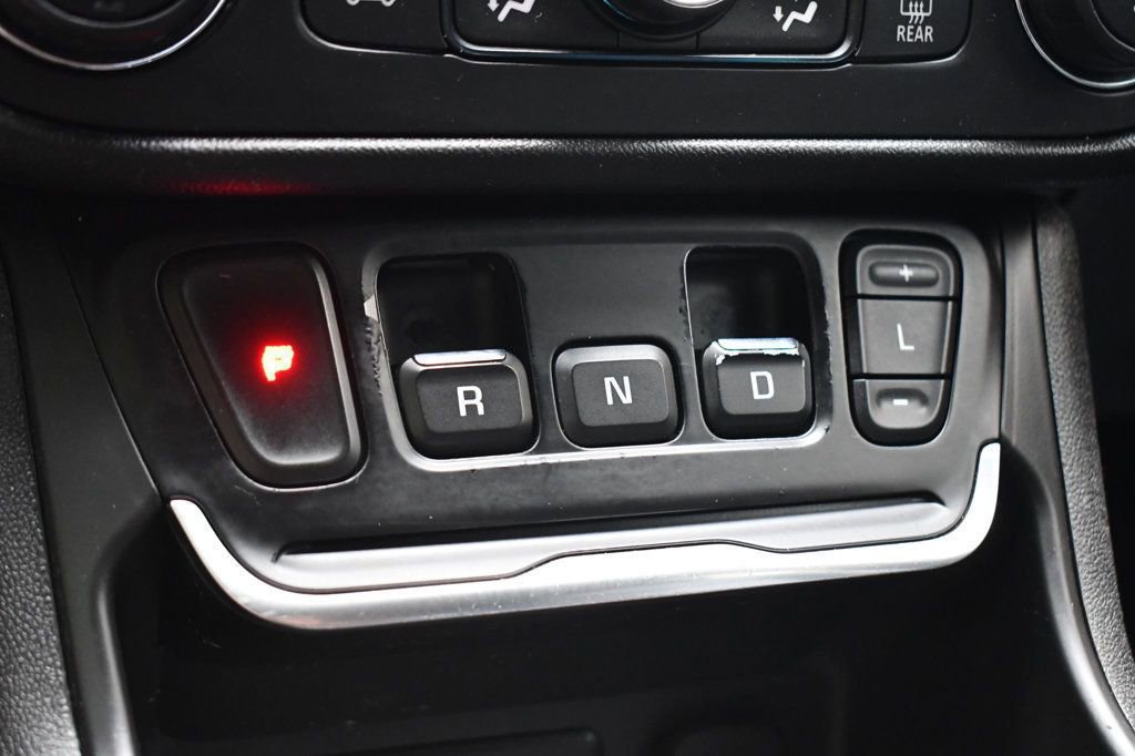 Used 2019 GMC Terrain SLT image 36