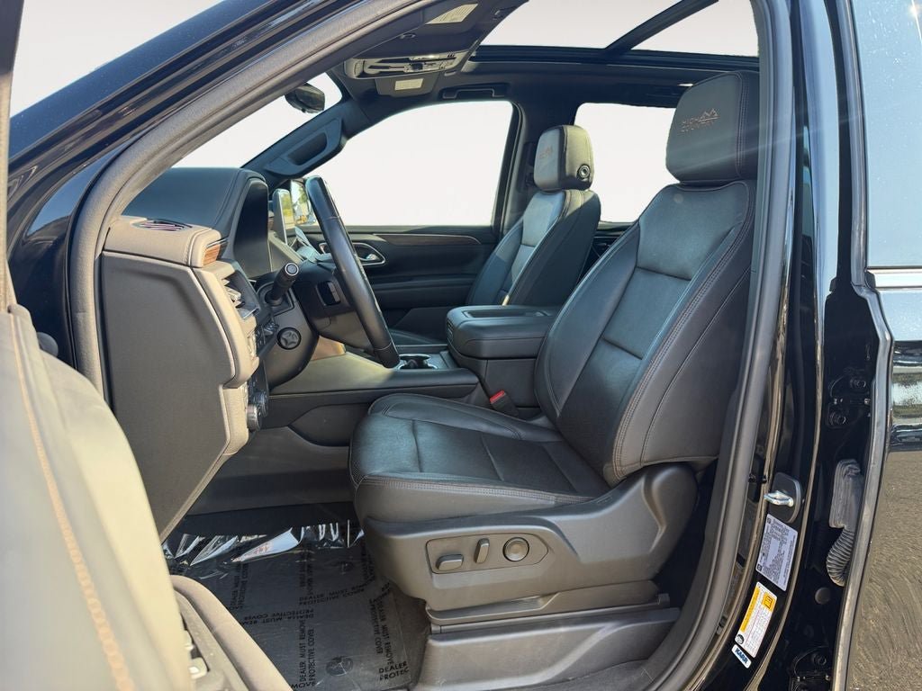 Used 2022 Chevrolet Tahoe High Country AWD/4WD image 6