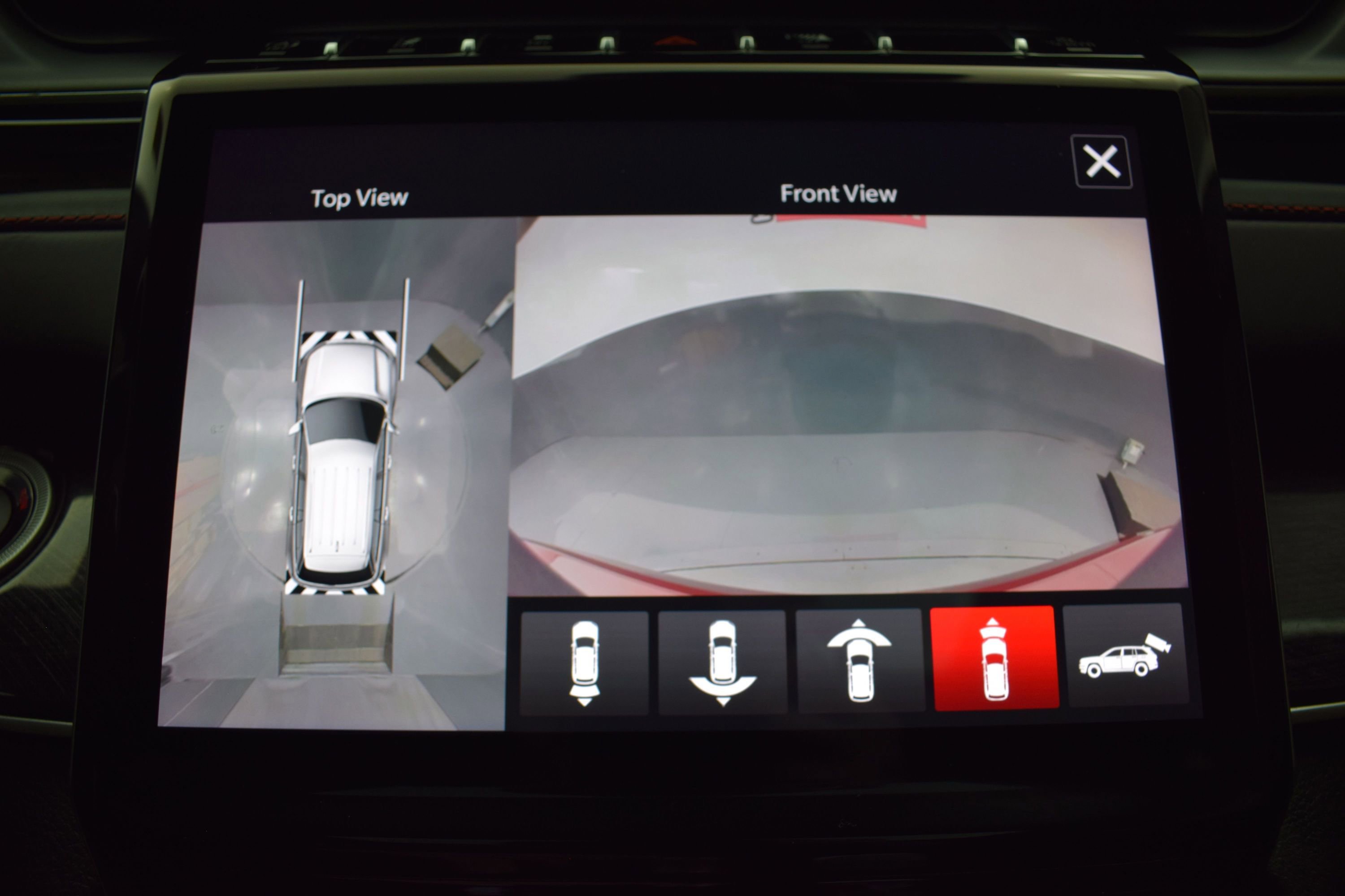 Used 2022 Jeep Grand Cherokee Trailhawk w/ ADV Protech Group II AWD/4WD image 29