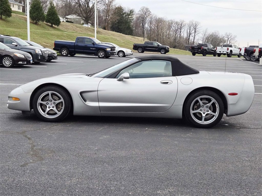 Used 2004 Chevrolet Corvette Convertible w/ Preferred Equipment Group image 6
