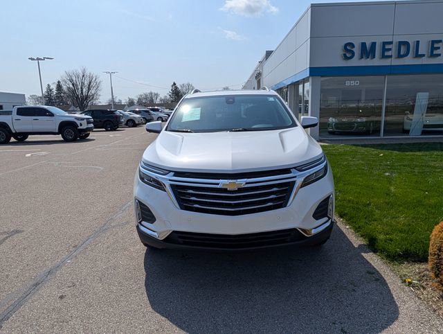 Used 2024 Chevrolet Equinox Premier image 3