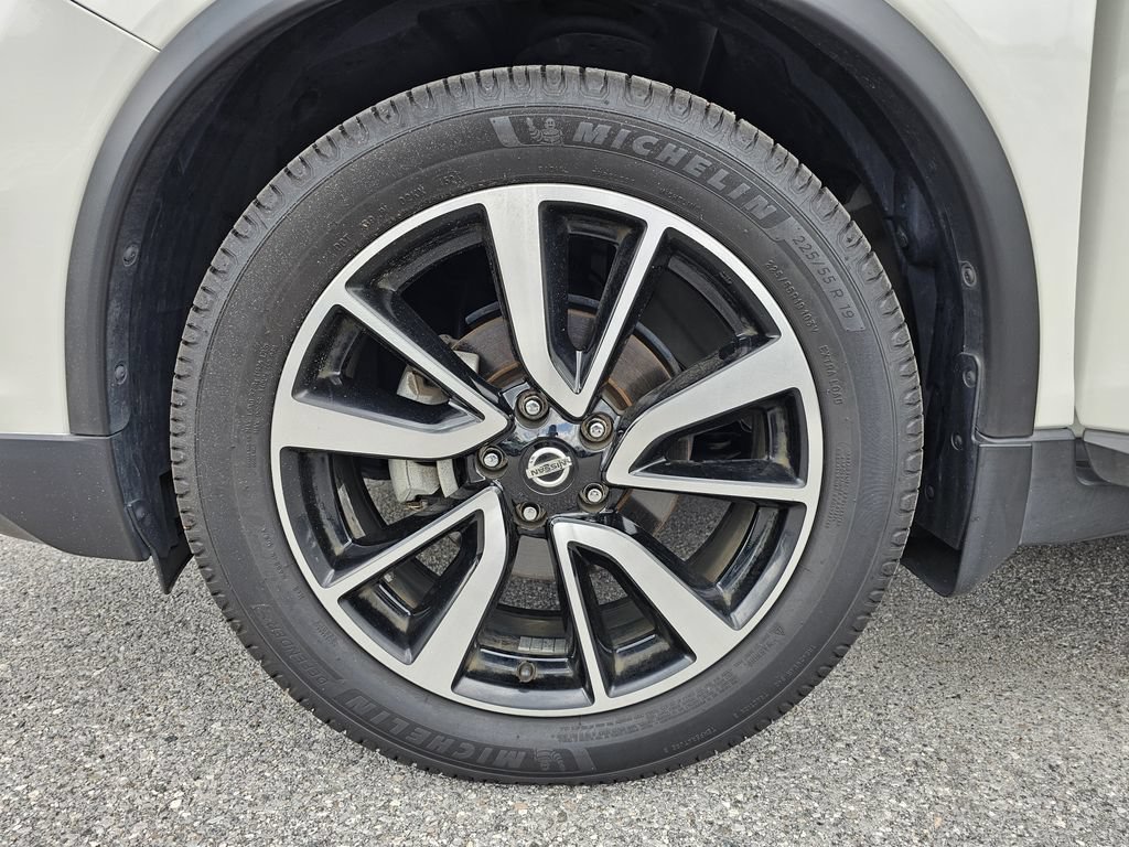 Used 2020 Nissan Rogue SL w/ Premium Package FWD image 30